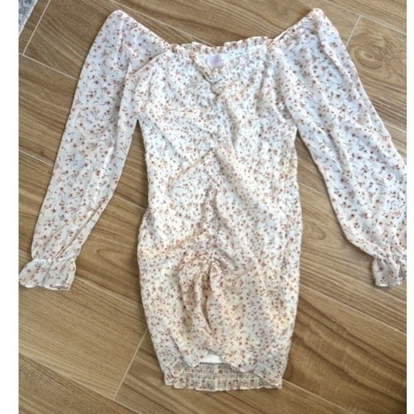 Juicy Gossip Dresses & Skirts - Juicy Gossip Ditsy Floral Ruched Mini Sheer Dress‎ 12 Cottage Coquette Puff